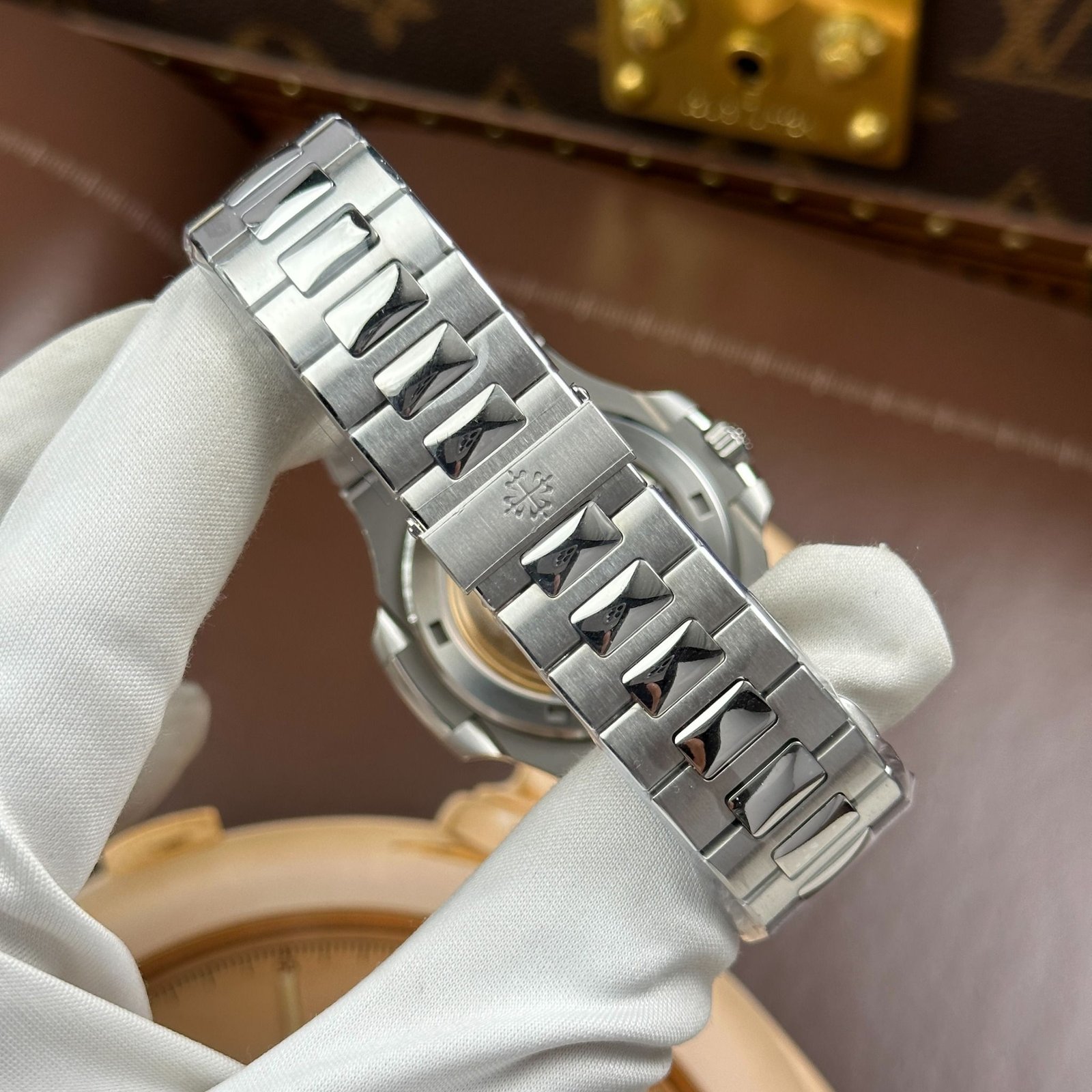 patek philippe nautilus 40mm edelstahl weiß patek philippe nautilus 40mm edelstahl weiß